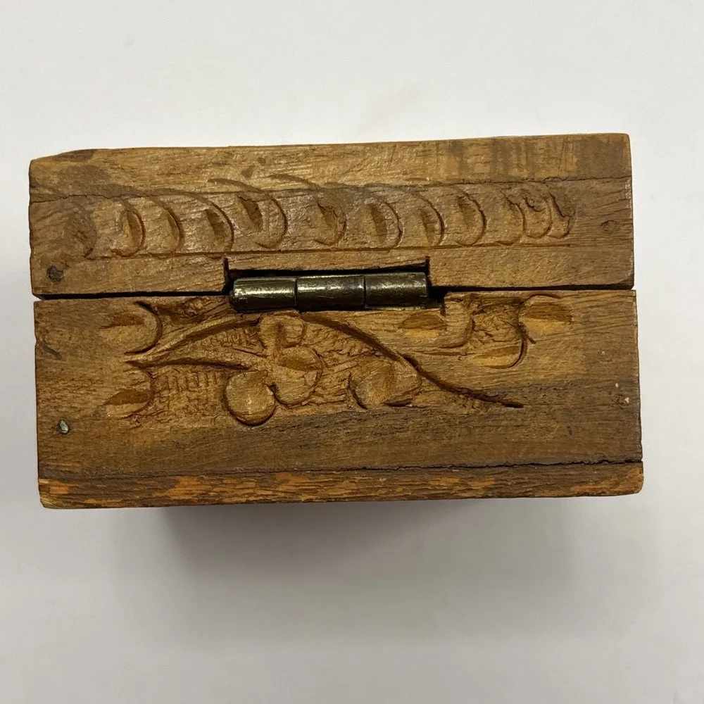 Vintage Hand Carved Wooden Trinket Jewelry Box Floral Made In India 3
